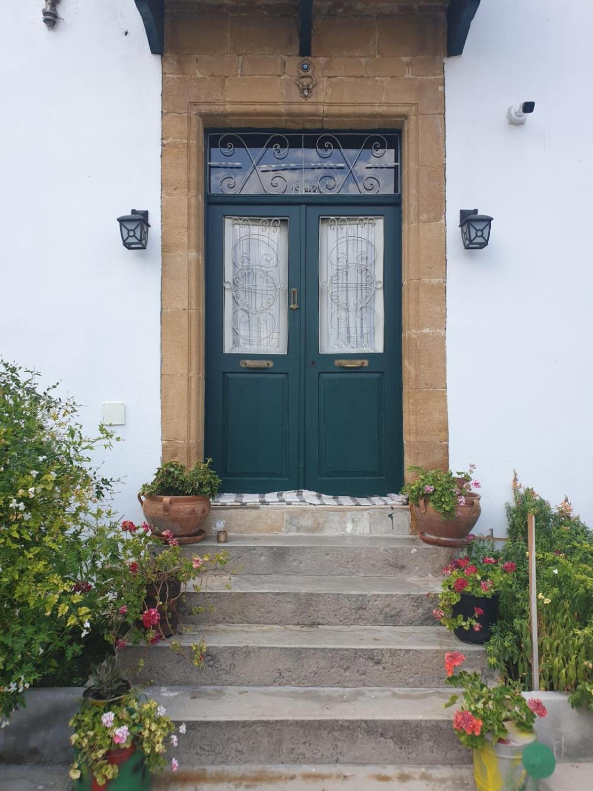 Dervise Mehmet Guest House Lefka  Eksteriør bilde